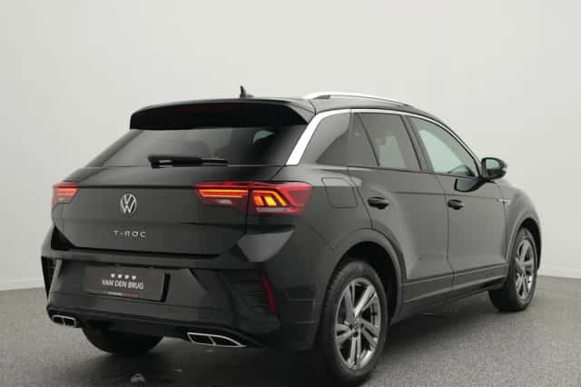 Volkswagen T-Roc (2025) thumbnail 2
