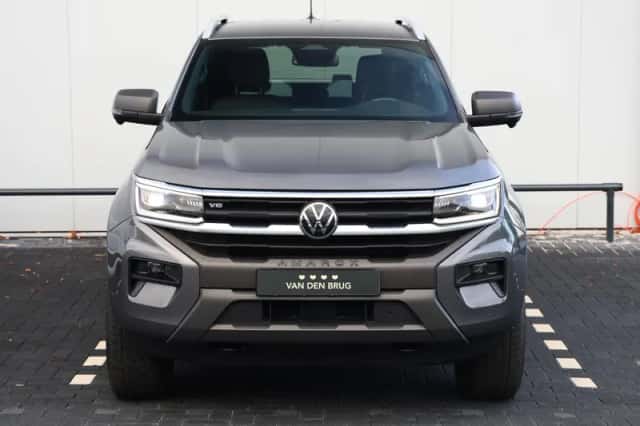Volkswagen Amarok (2023) thumbnail 4