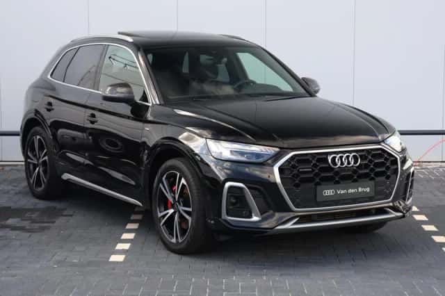 Audi Q5 (2023) thumbnail 3