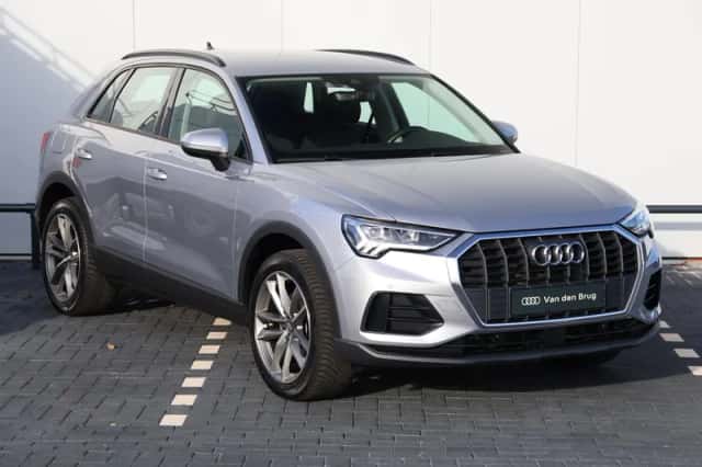 Audi Q3 (2021) thumbnail 3