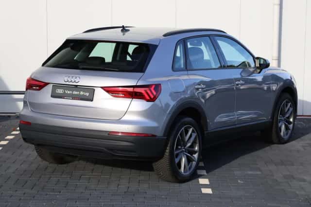 Audi Q3 (2021) thumbnail 6