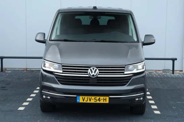 Volkswagen Transporter (2021) thumbnail 4