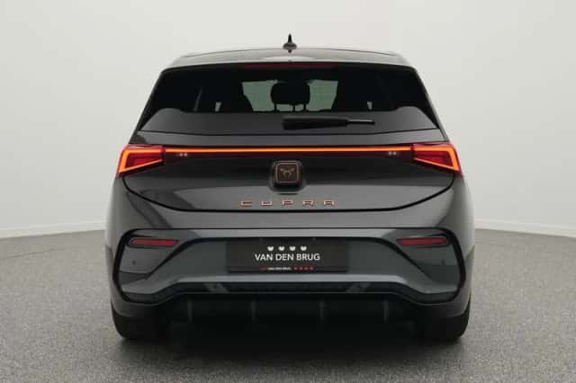 CUPRA Born (2023) thumbnail 4