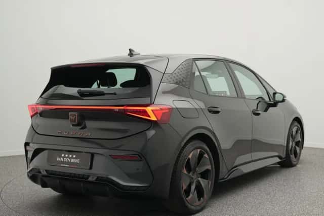 CUPRA Born (2024) thumbnail 3