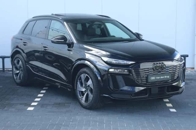 Audi Q6 e-tron (2025) thumbnail 3