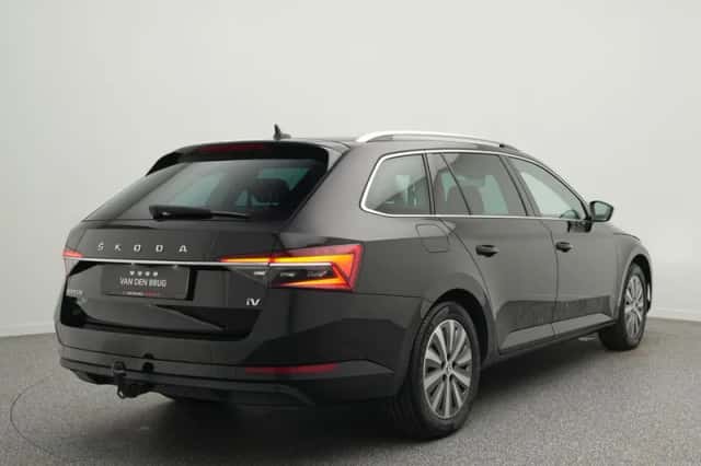 Škoda Superb (2024) thumbnail 2