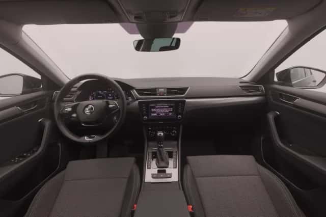 Škoda Superb (2024) thumbnail 3