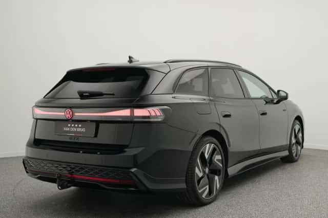 Volkswagen ID.7 (2025) thumbnail 2
