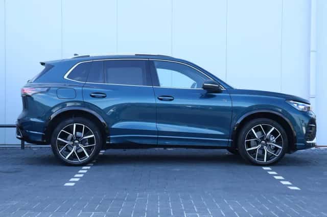 Volkswagen Tiguan (2025) thumbnail 2