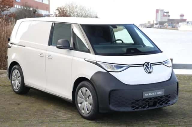 Volkswagen ID. Buzz Cargo (2026) thumbnail 3