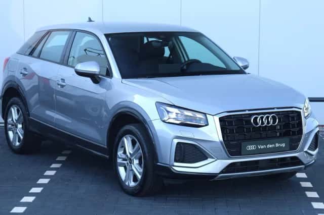 Audi Q2 (2023) thumbnail 3