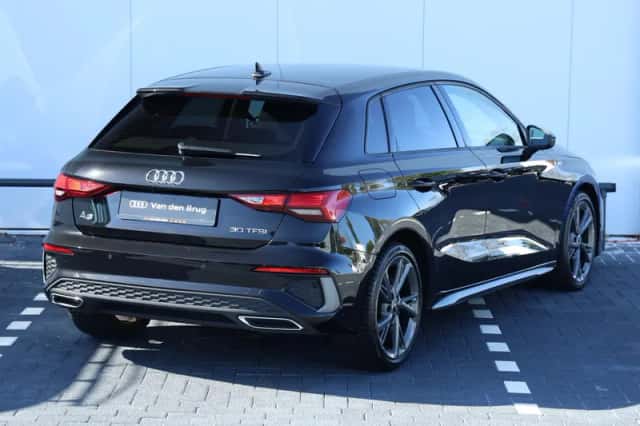 Audi A3 (2023) thumbnail 5