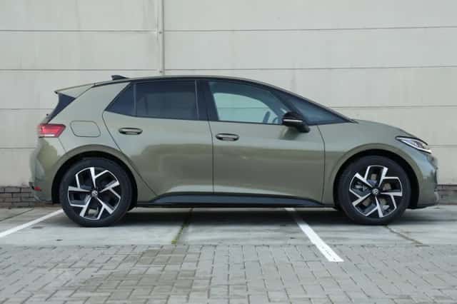 Volkswagen ID.3 (2026) thumbnail 2