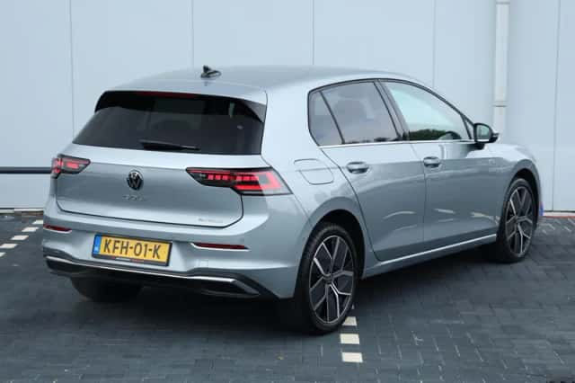 Volkswagen Golf (2026) thumbnail 5