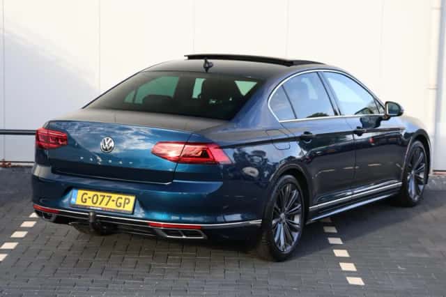 Volkswagen Passat (2019) thumbnail 5