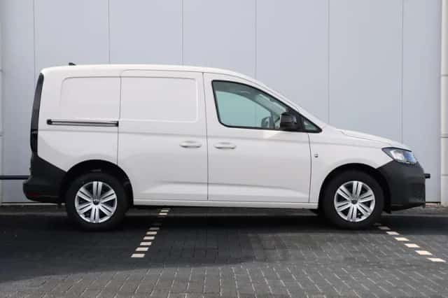 Volkswagen Caddy (2024) thumbnail 2