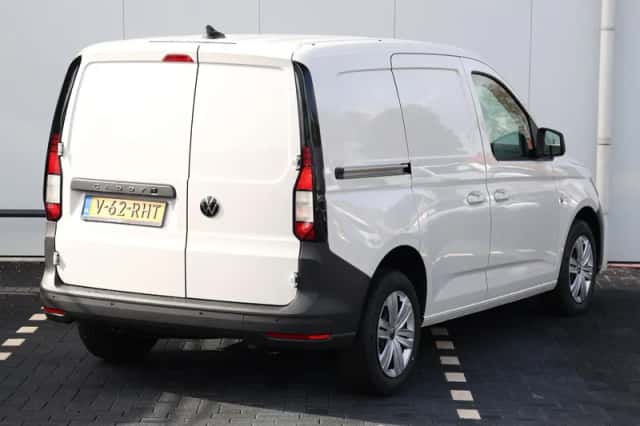 Volkswagen Caddy (2024) thumbnail 5
