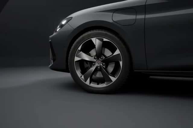 CUPRA Leon (2026) thumbnail 5