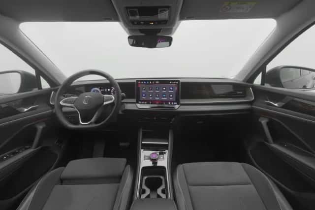 Volkswagen Tayron (2025) thumbnail 3