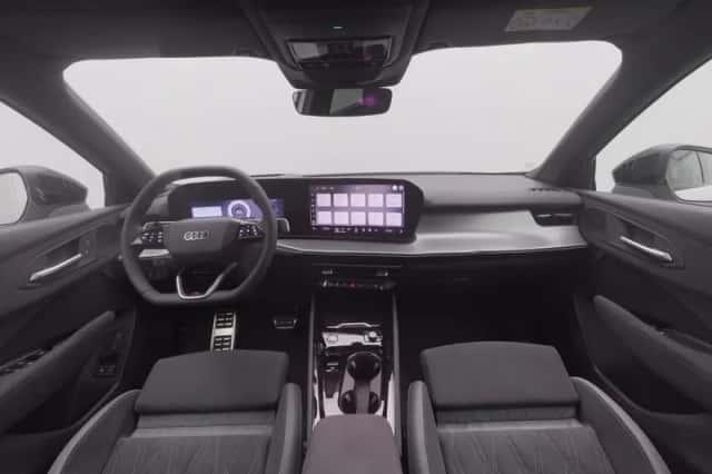 Audi Q3 (2025) thumbnail 3