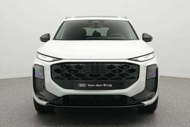 Audi Q3 (2025) thumbnail 5