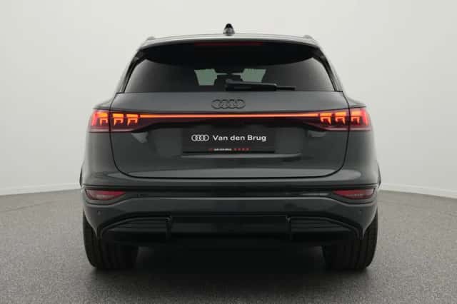 Audi Q6 e-tron (2025) thumbnail 6