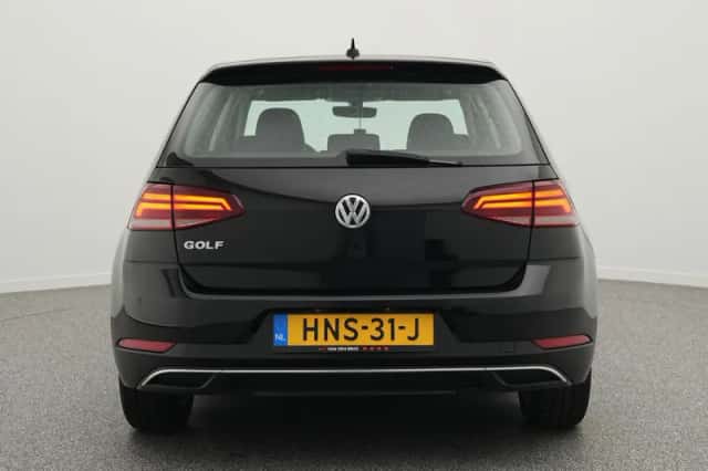 Volkswagen Golf (2020) thumbnail 6