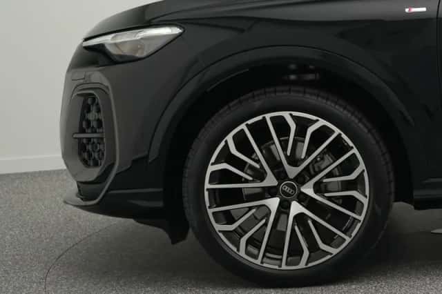 Audi Q5 (2025) thumbnail 6