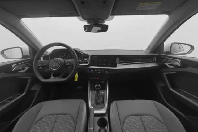 Audi A1 (2025) thumbnail 3