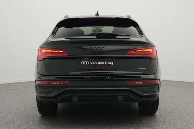 Audi Q5 (2024) thumbnail 6