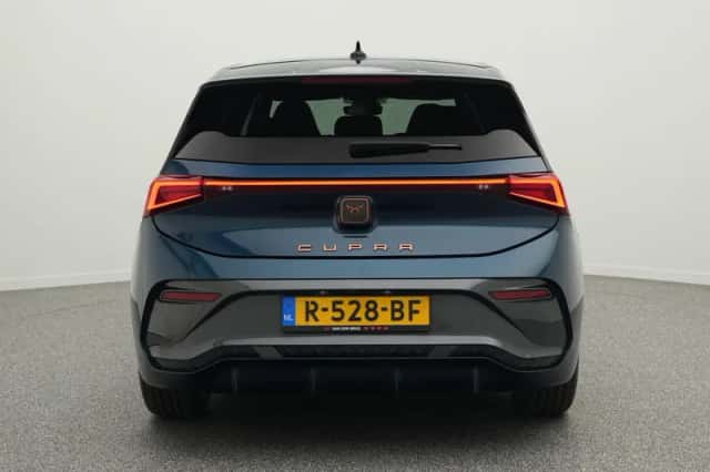 CUPRA Born (2021) thumbnail 6