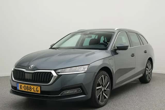 Škoda Octavia (2020) thumbnail 1