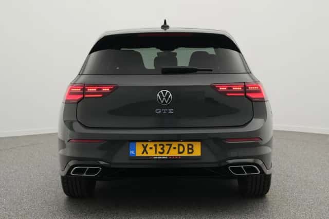 Volkswagen Golf (2021) thumbnail 6
