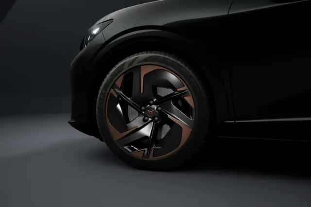 CUPRA Tavascan (2026) thumbnail 5