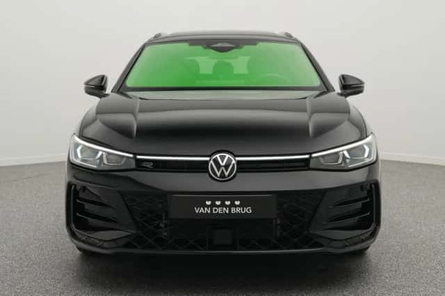 Volkswagen Passat (2025) thumbnail 5