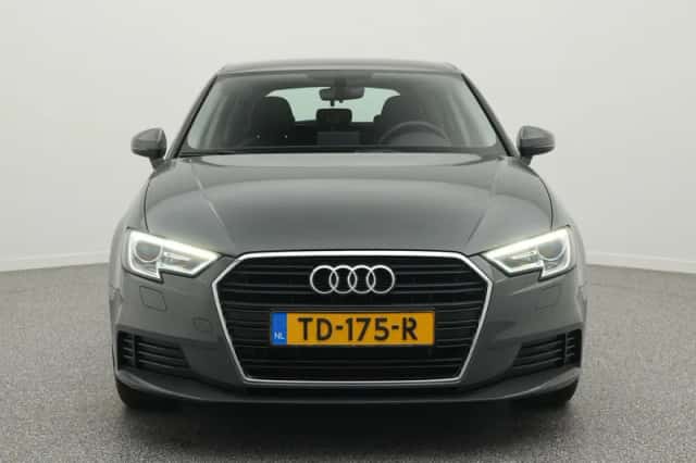 Audi A3 (2018) thumbnail 5