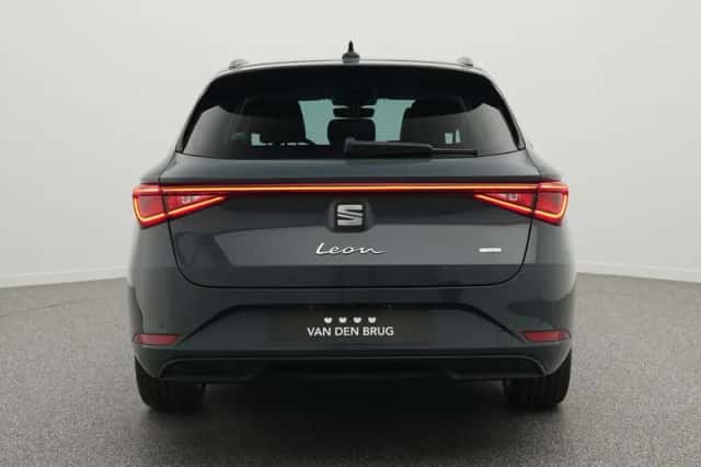SEAT Leon (2026) thumbnail 5