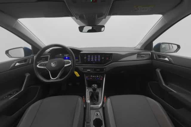 Volkswagen Polo (2023) thumbnail 3