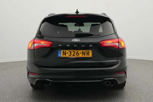 Ford Focus (2021) thumbnail 6