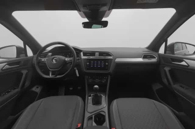 Volkswagen Tiguan (2019) thumbnail 3