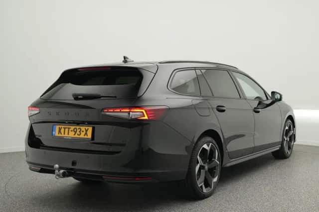 Škoda Superb (2026) thumbnail 2