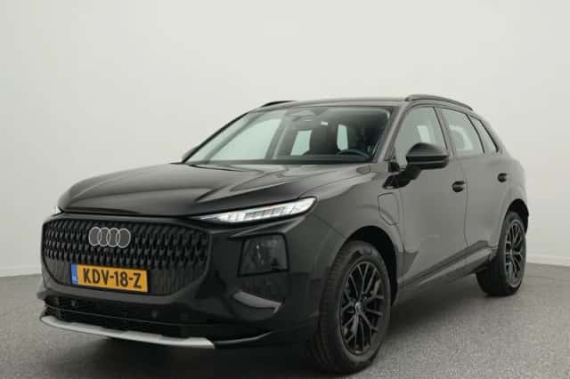 Audi Q3 (2026) thumbnail 1