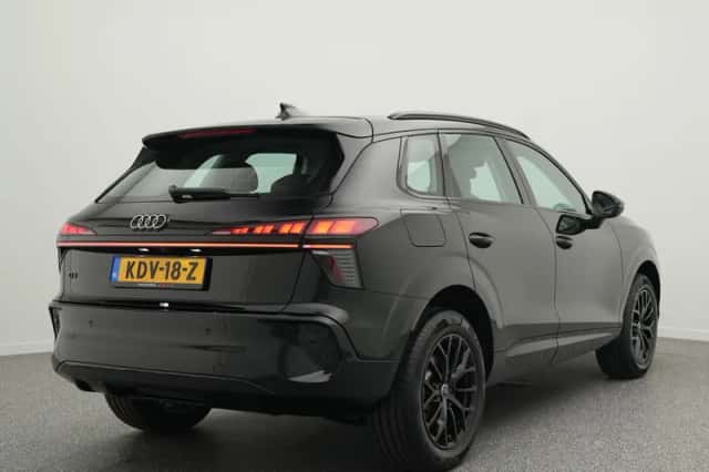Audi Q3 (2026) thumbnail 2
