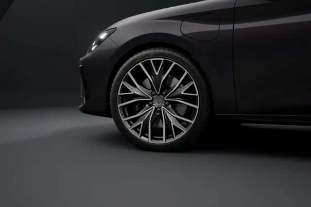CUPRA Leon (2026) thumbnail 5
