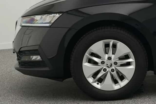 Škoda Octavia (2020) thumbnail 6