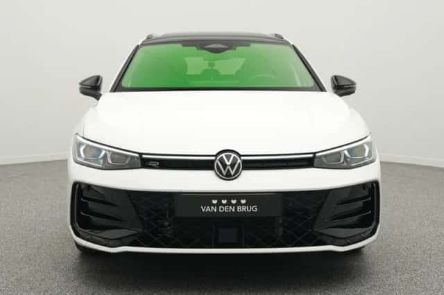 Volkswagen Passat (2025) thumbnail 5
