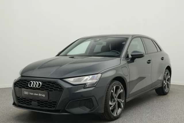Audi A3 (2023) thumbnail 1