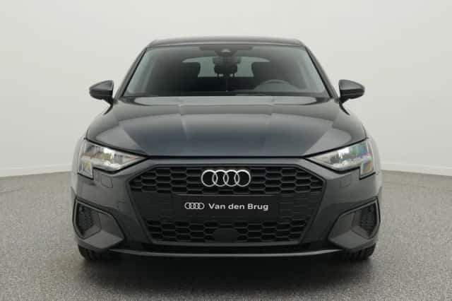 Audi A3 (2023) thumbnail 5