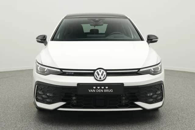 Volkswagen Golf (2025) thumbnail 5