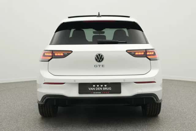 Volkswagen Golf (2025) thumbnail 6